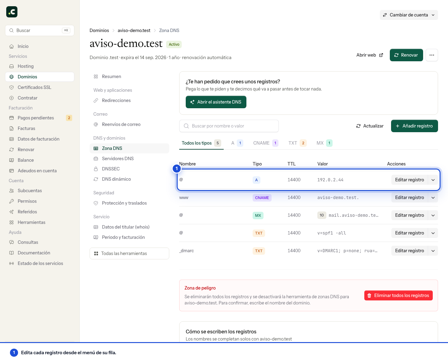 Editor de la zona DNS del dominio demo: fila de un registro A y menú para editarlo